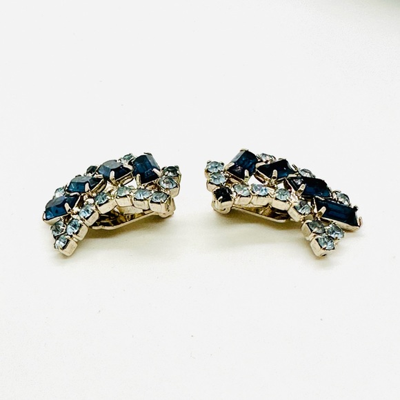 Vintage Blue Rhinestone Deco Earrings 💙 - Picture 3 of 11